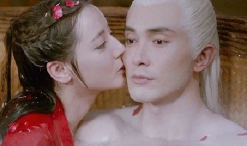 Địch Lệ Nhiệt Ba được khen khi đóng cảnh nóng với Cao Vỹ Quang