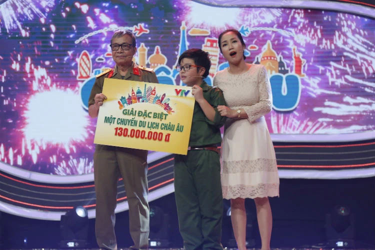 Con trai Công Lý giành 130 triệu ở game show “Cháu ơi, cháu à“