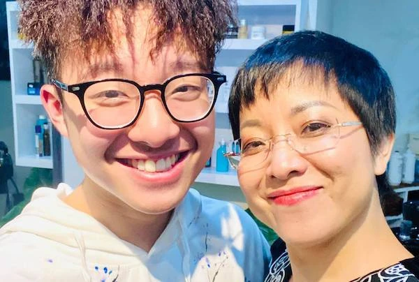 MC Thảo Vân khoe con trai 16 tuổi phổng phao cao 1m70