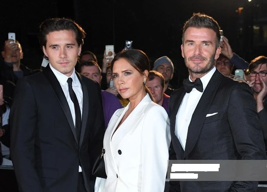 Gia đình David Beckham - Victoria hút sự chú ý trên thảm đỏ