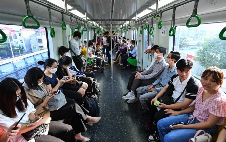 Tàu Cát Linh - Hà Đông khách tăng đột biến trong tháng 10