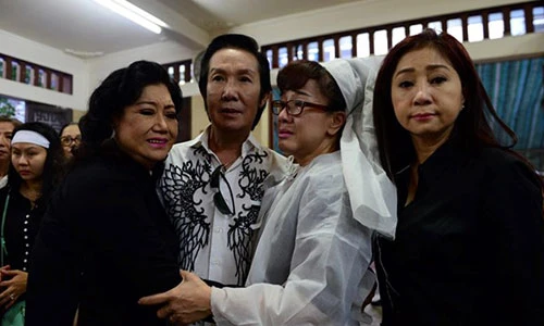 NSND Kim Cương, Vũ Linh khóc tiễn đưa "sầu nữ" Út Bạch Lan