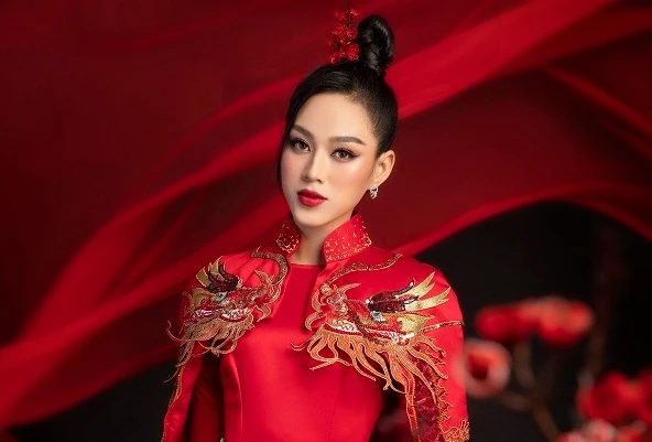 Hoa hậu Đỗ Thị Hà đẹp thôi miên trong bộ ảnh Tết