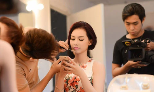 Tận mục cuộc sống thường ngày của MC Quỳnh Chi