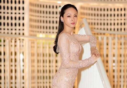 Trương Hồ Phương Nga đẹp kiêu sa tái xuất trên thảm đỏ