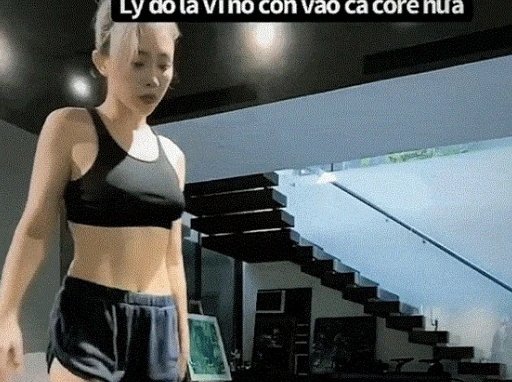 Tóc Tiên bị soi vòng 1 xập xệ khi tập gym tại gia