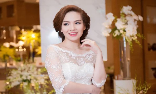 Bà mẹ 2 con Đan Lê xinh đẹp làm cô dâu