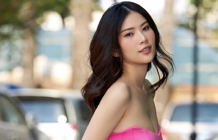 Vẻ gợi cảm hút mắt của Lệ Nam - chị gái Nam Em