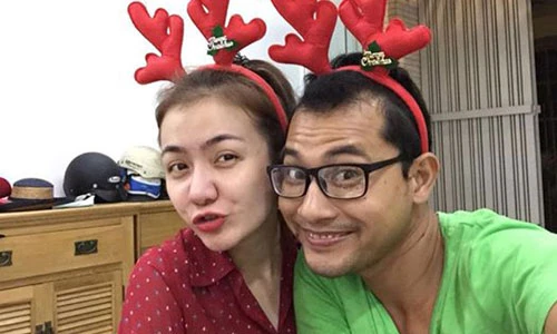 Khoảnh khắc siêu nhắng của Huỳnh Đông và vợ sắp cưới