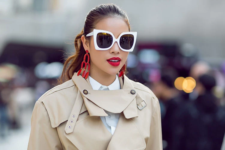 Phạm Hương hút ống kính tại Seoul Fashion Week