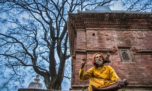 Sợ phát khiếp cuộc sống khổ hạnh của những nhà tu hành Ấn Độ 