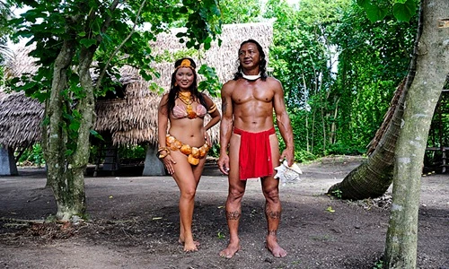 Đến nơi người dân vẫn sống như thời nguyên thủy vì... họ thích thế