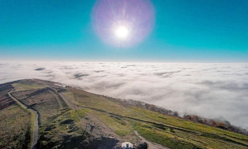 Choáng ngợp ảnh đẹp ngoạn mục của “vương quốc trên mây“