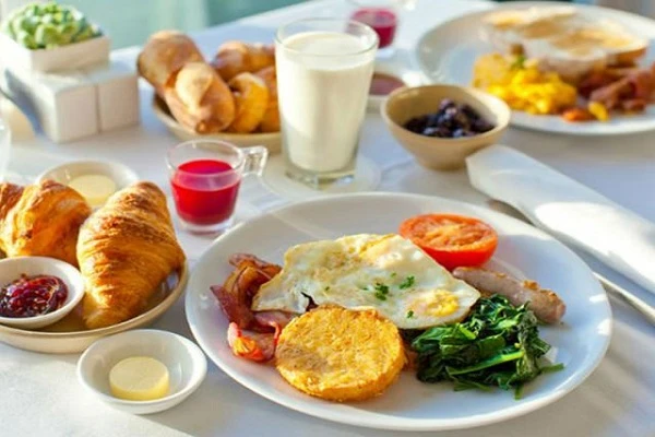 Người khôn ngoan sáng dậy làm 3 việc này để trường sinh bất lão