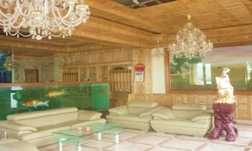 Tận mục biệt thự đá 50 tỷ bề thế giữa Hồ Tây