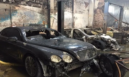 Hình ảnh loạt ô tô ở garage Thần Châu vừa bị cháy rụi