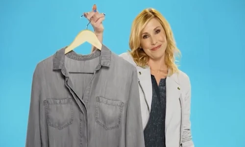 Mẹo giúp phẳng căng quần áo không cần dùng bàn là