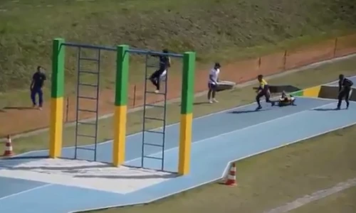 Khó nhằn với bài thi các môn phối hợp của người lính