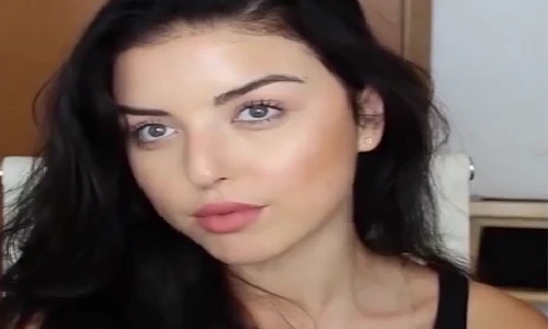 Học 10 kiểu trang điểm cực xinh chỉ trong 2 phút