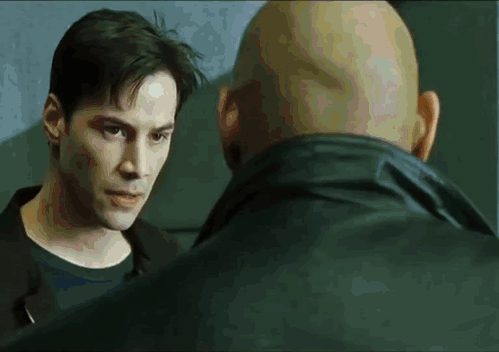 - Nhìn anh đây... - Ôi! Không!