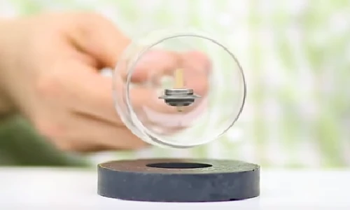 5 thủ thuật kỳ diệu với nam châm khiến người xem ngỡ ngàng