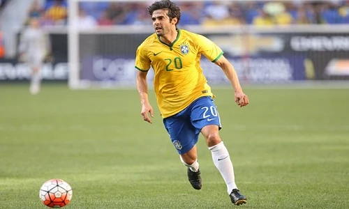 Những cầu thủ sinh ra trong gia đình siêu giàu