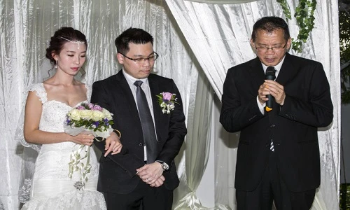 Đám cưới cô dâu Việt tại Malaysia 