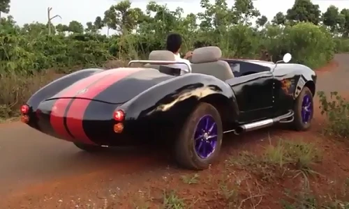 Xe thể thao tự chế đẹp từng centimet của thợ Việt