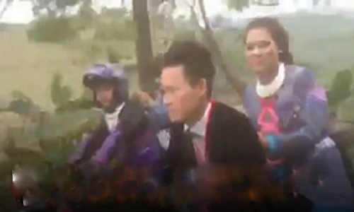 Xem rước dâu bằng dàn xe phân khối lớn của người H’Mông