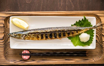 Cách làm cá thu đao nướng muối ớt ngon tuyệt ngày mát trời