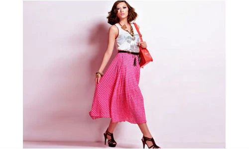 Người chân ngắn, vòng kiềng mặc gì đẹp nhất?