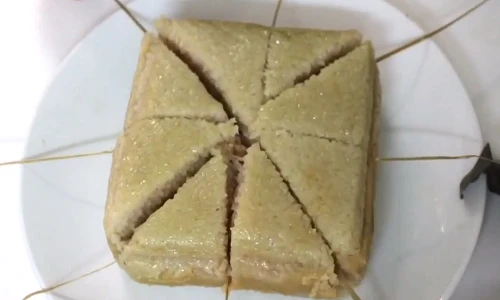 Bí quyết cắt bánh chưng chuẩn đẹp siêu dễ không cần dao