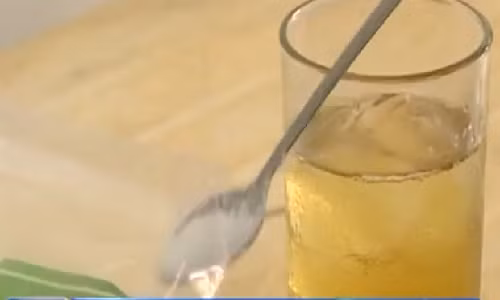 Phát hiện công thức pha trà chanh ngon bằng... bột tinh luyện