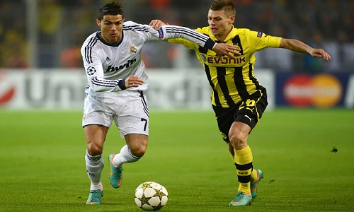 Những pha bứt tốc kinh hoàng nhất lịch sử bóng đá