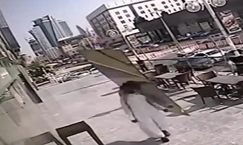 Hi hữu người đàn ông may mắn thoát chết trong gang tấc