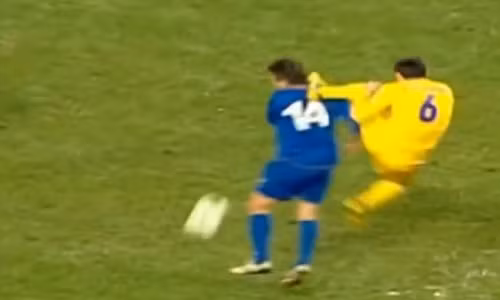 Clip hướng dẫn cách sơ cứu khi gặp người bị đau tim