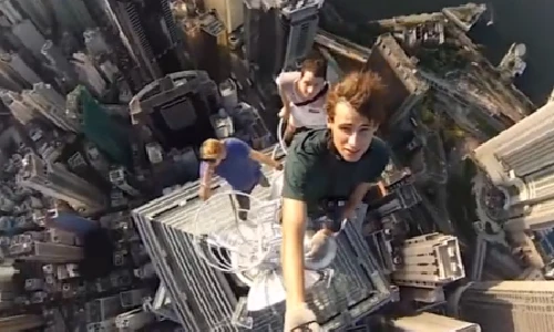 Những anh chàng ưa mạo hiểm nhất thế giới