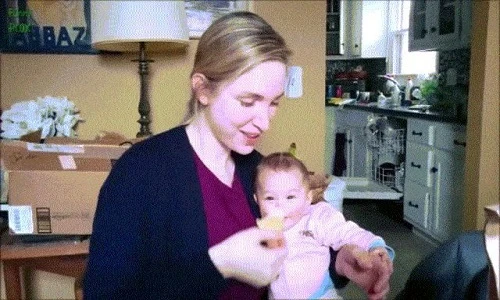 Yêu không chịu nổi 10 clip hài hước nhất về bé năm 2016