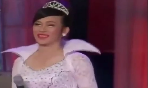 Hài hước cảnh Hoài Linh giả gái đi thi hoa hậu