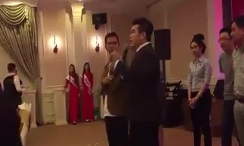 Chết cười với MC đọc rap cực đỉnh