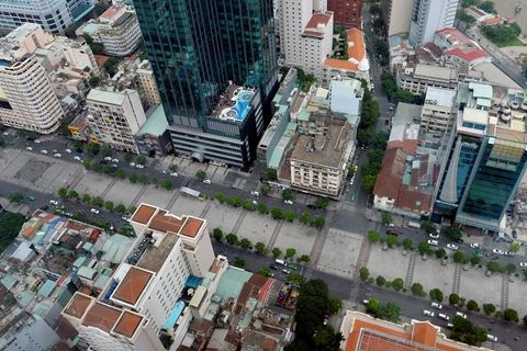 6 đại gia sở hữu đất vàng phố đi bộ Nguyễn Huệ