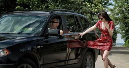 Cười đau bụng với những tai nạn hài hước nhất 2016