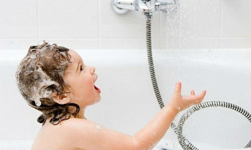 Kỹ năng thoát nguy hiểm khi tắm vào mùa đông