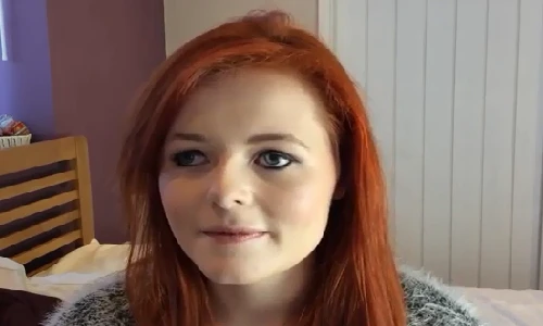 Tài trang điểm khó tin của cô gái khiếm thị xinh đẹp