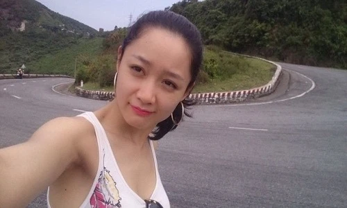 Nhan sắc thật của MC trẻ nhất bản tin Thời sự 19h