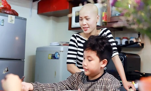 1 ngày đầy sự sống của bà mẹ xem nhẹ cái chết