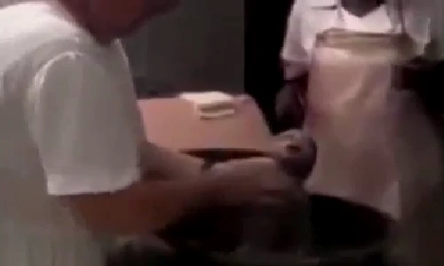 Đứng tim với clip cứu bé sơ sinh ngừng thở tím ngắt