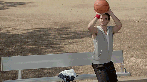 Đừng có mà phá tổ của tôi!