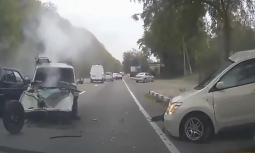 Những pha vượt xe ngu ngốc và cái kết đắng