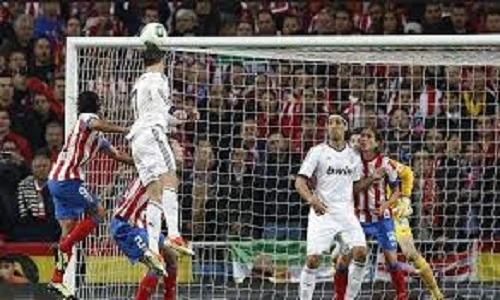 Những bàn thắng kinh điển của các huyền thoại bóng đá